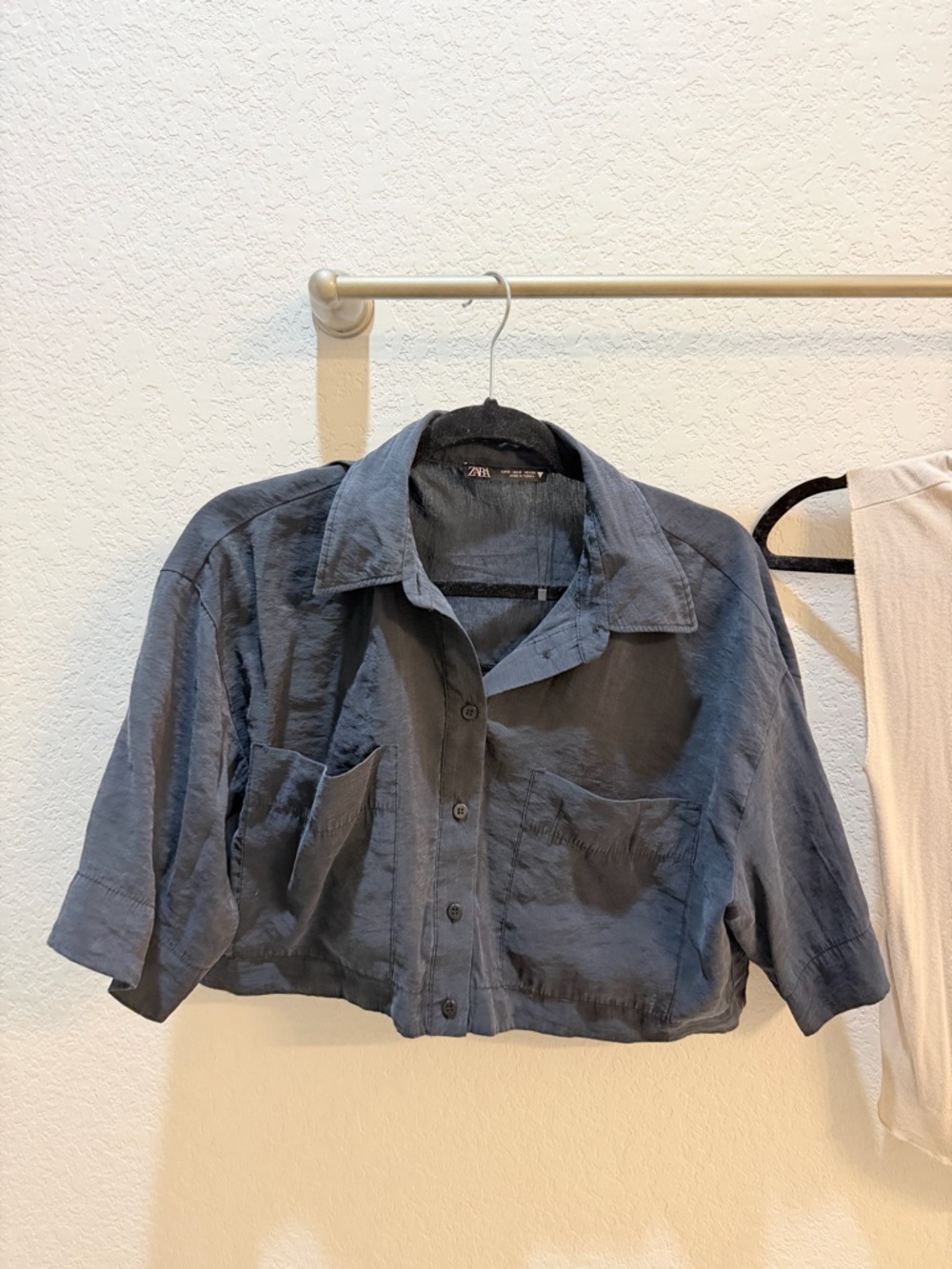 Zara Cropped Button-Up Shirt Jacket - Black